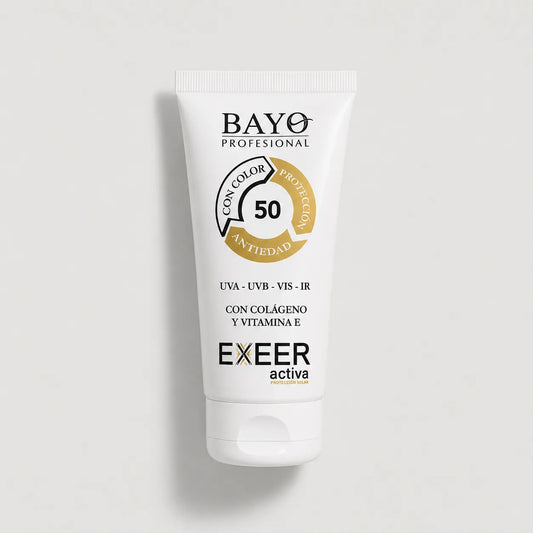 Protector solar facial con color SPF 50 Bayo Profesional Exeer Activa, con colágeno y vitamina E.