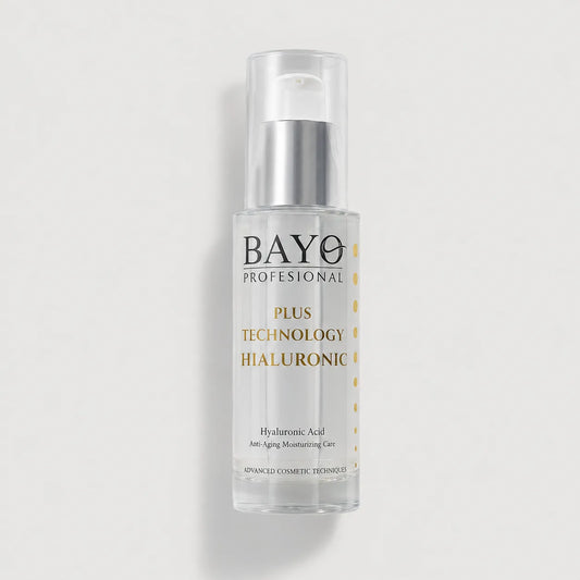 Sérum Bayo Profesional Plus Technology con ácido hialurónico, acción hidratante y antiedad, en envase con dosificador.